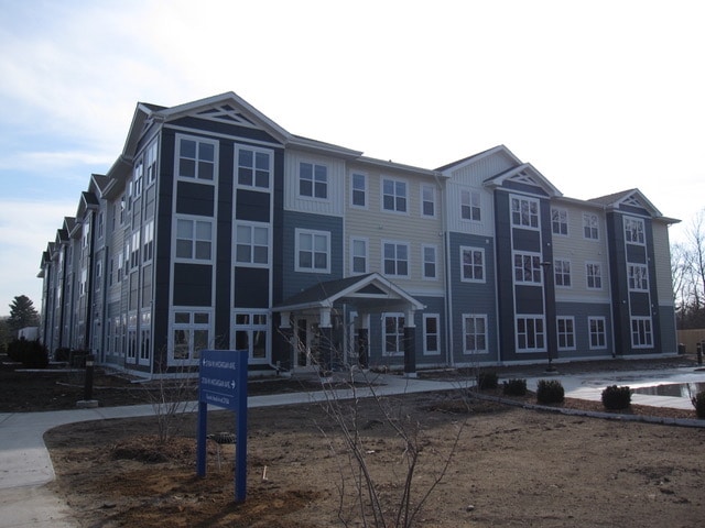 andy's place apartments outside front