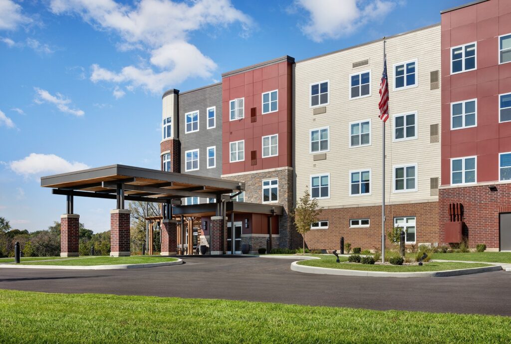 Silver Birch Senior Living Exterior
